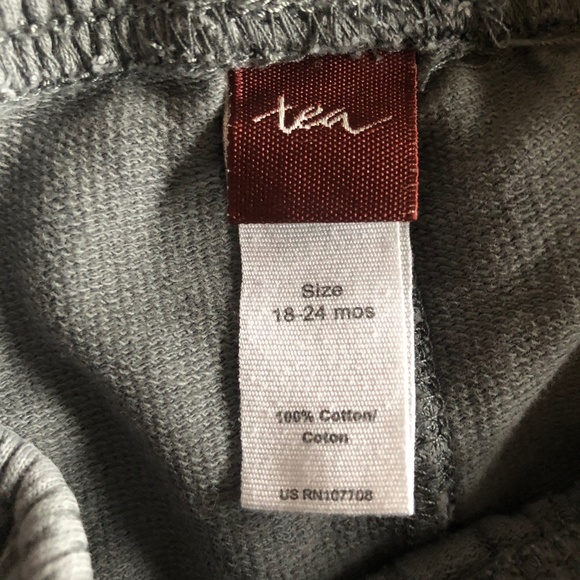 Tea Collection Thunder Gray French Terry Cargo Shorts - Picture 5 of 5